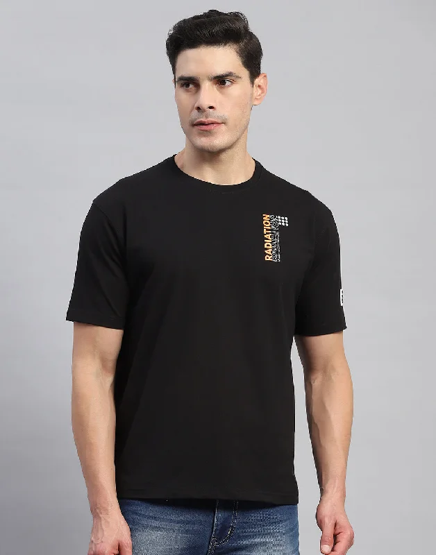 Men Black Printed Round Neck Half Sleeve T-Shirt