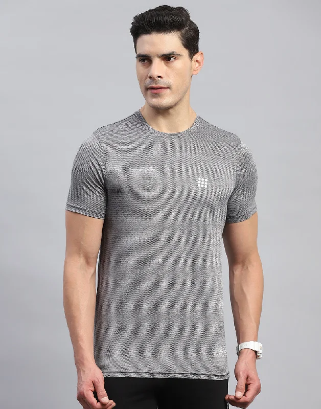 Men Grey Self Design Round Neck Half Sleeve T-Shirt